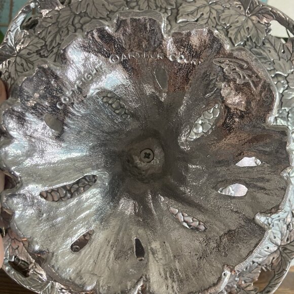 VTG ARTHUR COURT 1996 Pedestal Tray Basket Metal Centerpiece  W/Grapes & Leaves - Picture 9 of 14